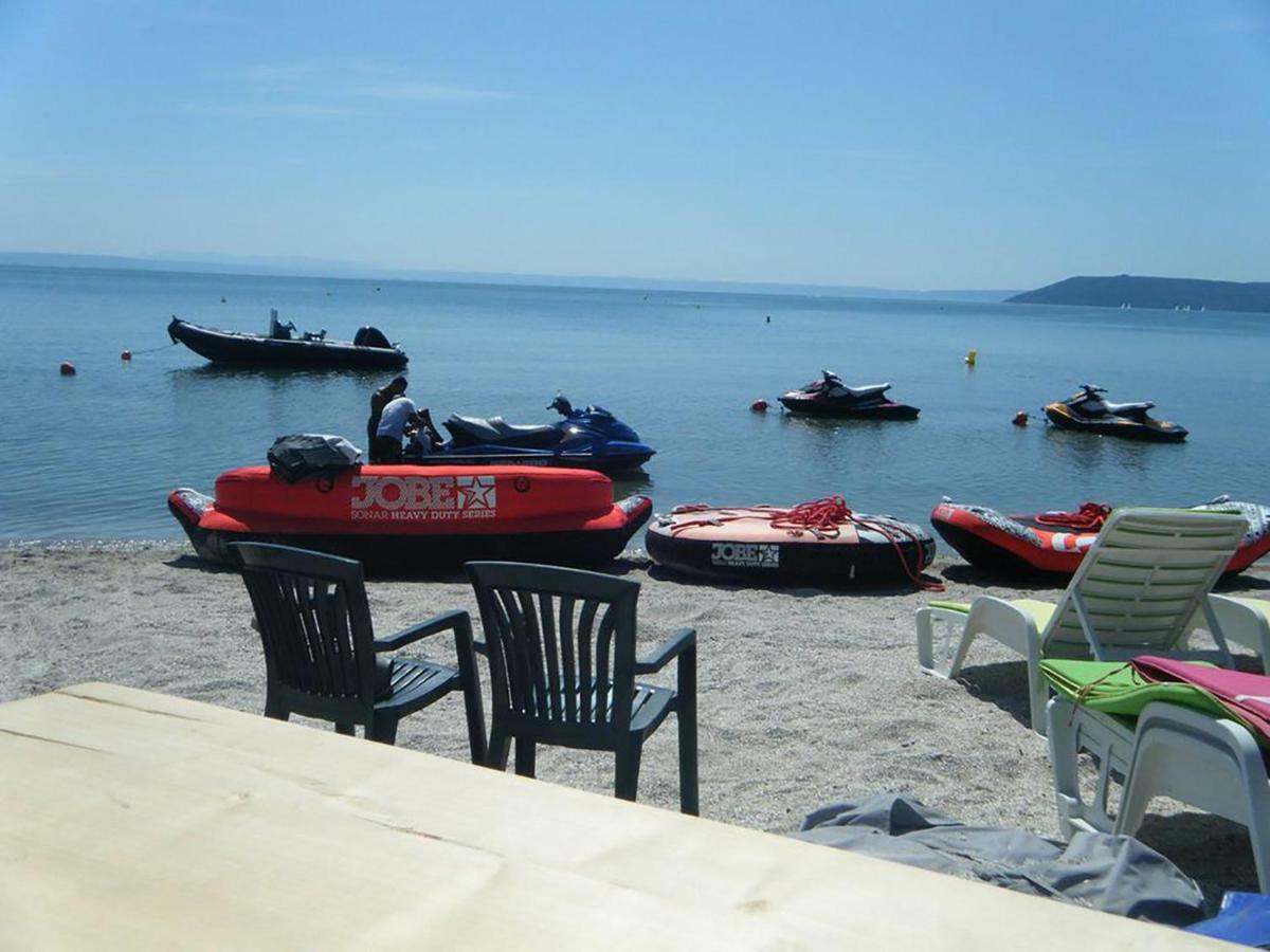 Piscine privée chauffée Proche des plages Istres Exterior foto
