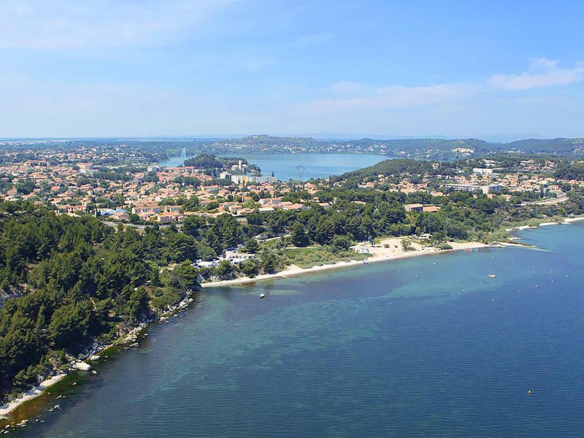 Piscine privée chauffée Proche des plages Istres Exterior foto