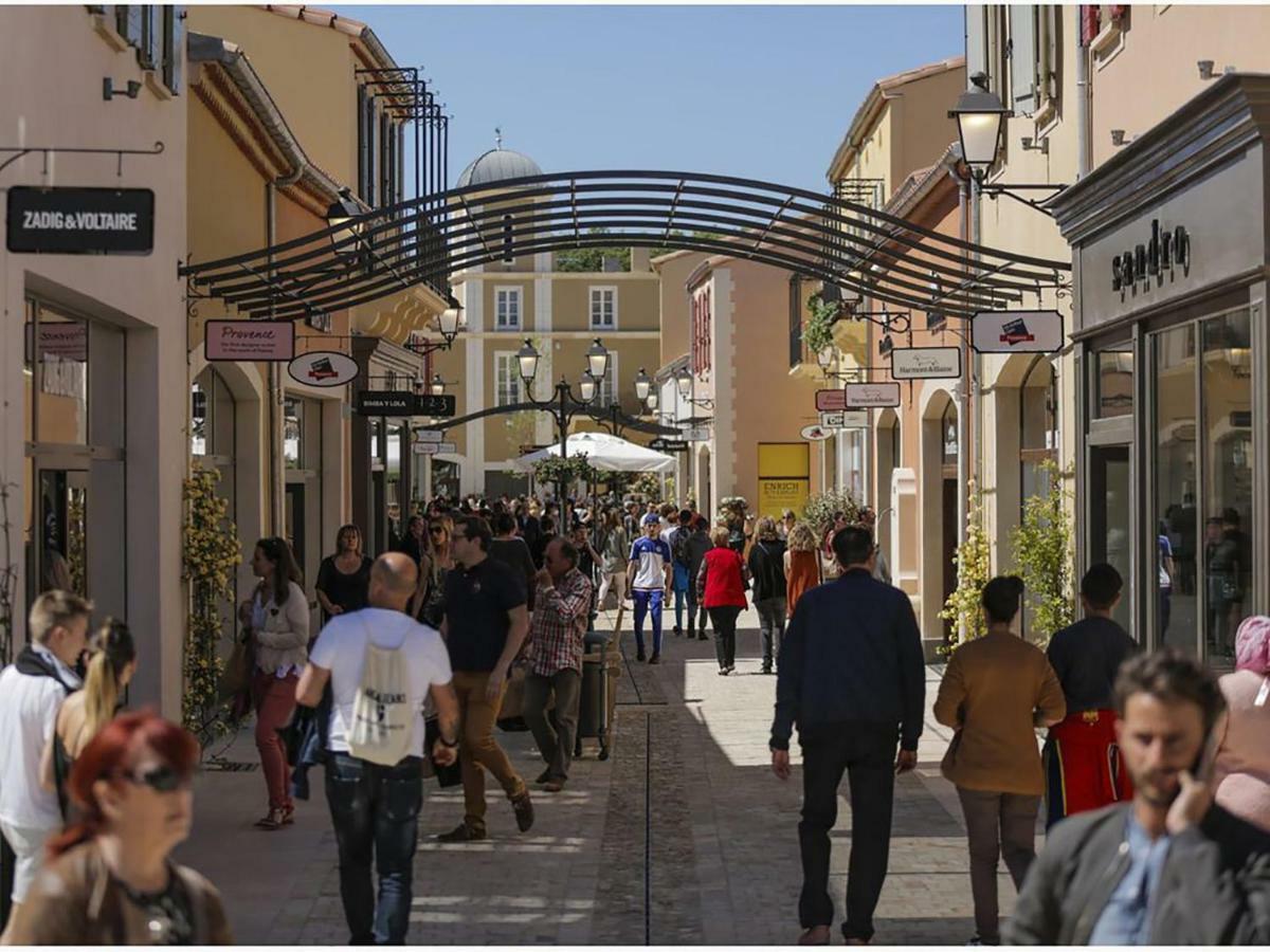 Piscine privée chauffée Proche des plages Istres Exterior foto