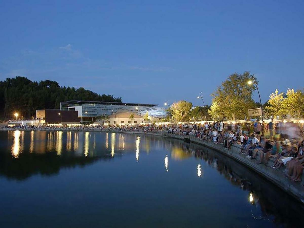 Piscine privée chauffée Proche des plages Istres Exterior foto