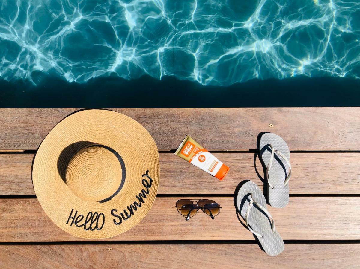 Piscine privée chauffée Proche des plages Istres Exterior foto